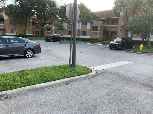 Photo - 755 NW 92nd Ave