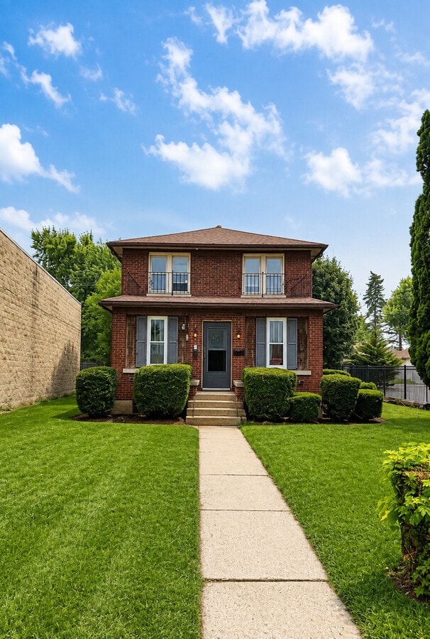Photo - 1626 Sheridan Rd