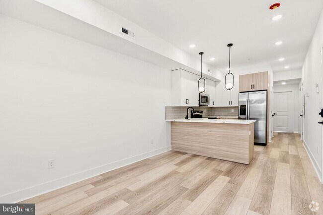 Building Photo - 2633 Cecil B. Moore Ave Rental