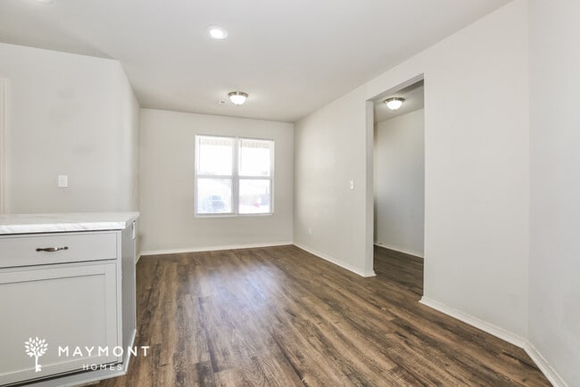 Photo - 3348 Wilshire Blvd