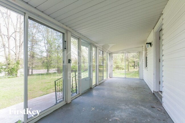 Photo - 12303 Benham Rd