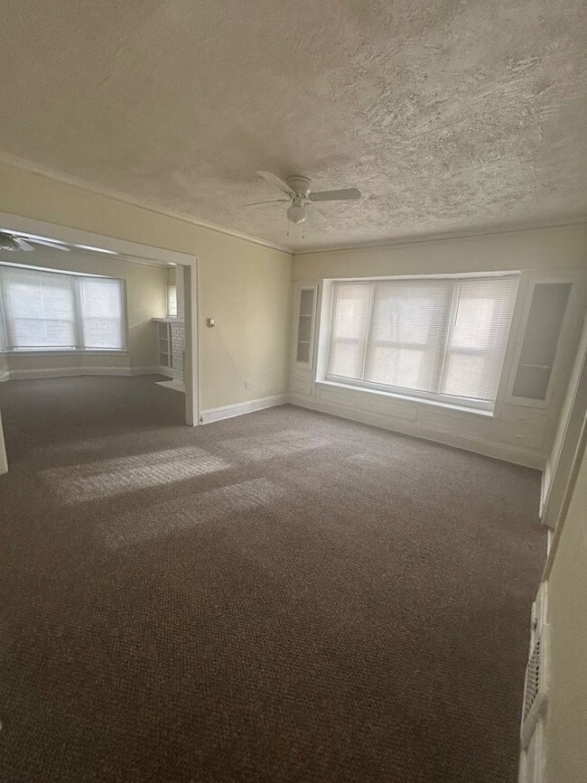 Photo - 3374 E 128th St Unidad 1