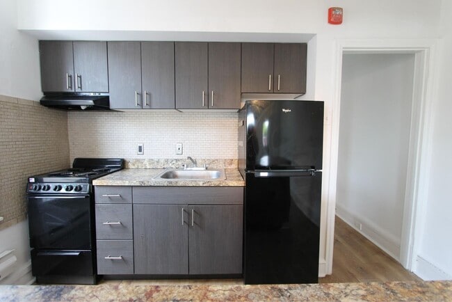 Photo - 7118 Germantown Ave Unidad 2R
