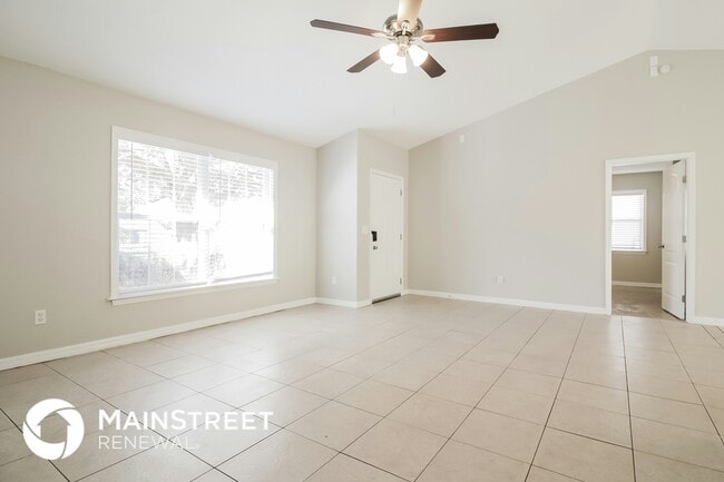 Photo - 1040 Scenic View Cir