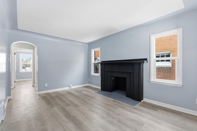 Photo - 9233 McKinney St