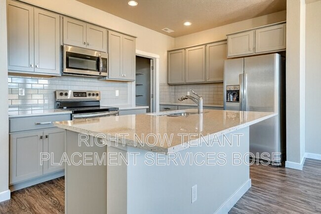 Photo - 6818 S Catfish Creek Ave