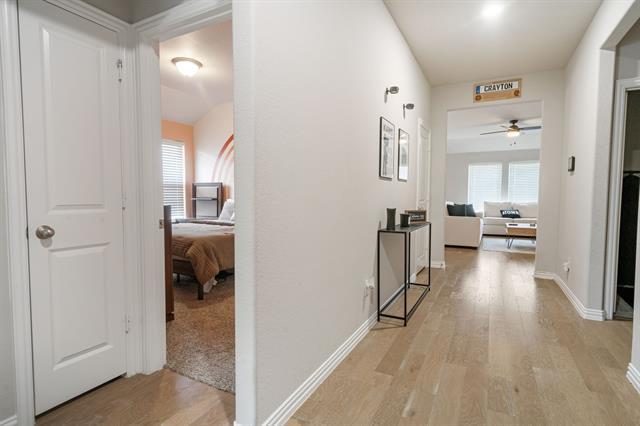 Photo - 2316 Wisterwood Ln