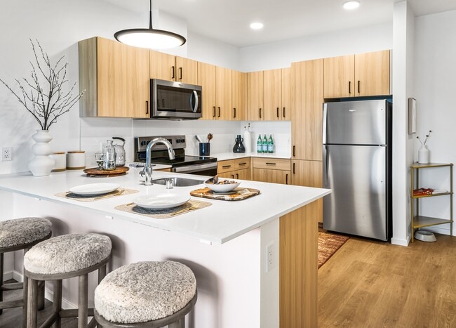 Building Photo - Owl Northgate Rental