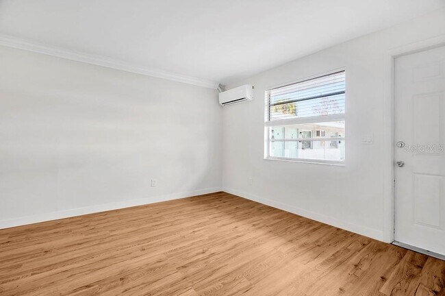 Photo - 6701 S West Shore Blvd Unit 6