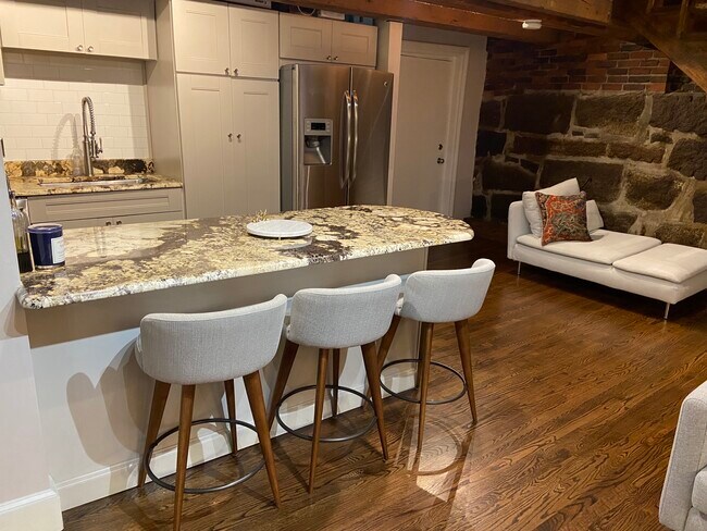 Kitchen - 90 Commercial St Unit 1B