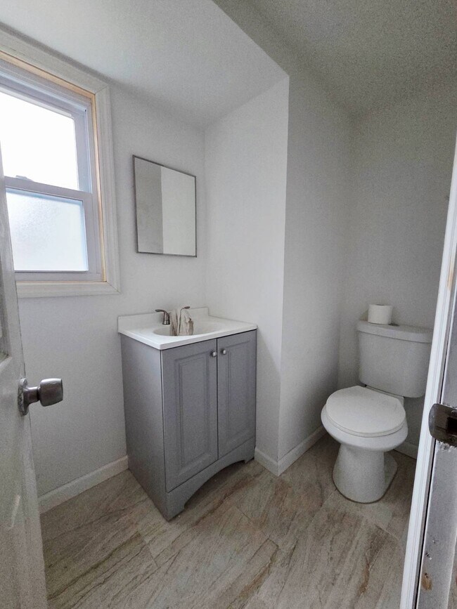 Photo - 153 Washington St