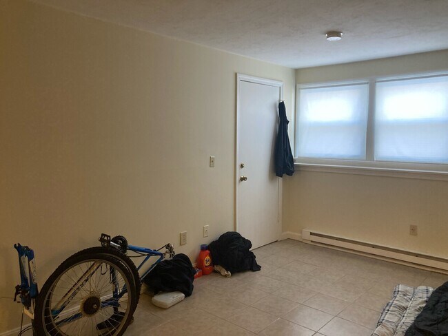 Photo - Toy Town Apartments Unidad 104A