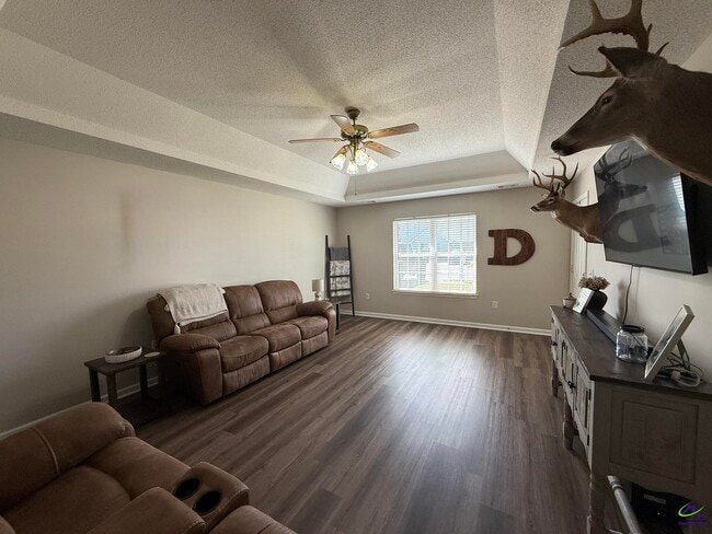 Photo - 107 White Tail Ln