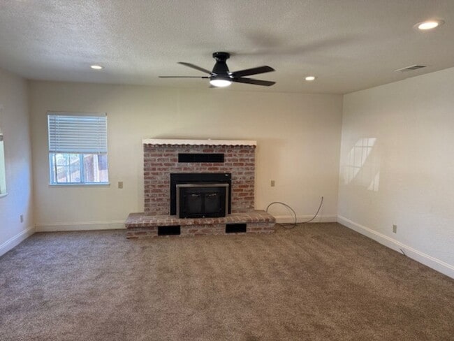 Photo - Cozy 3-Bedroom Home for Rent in Tracy!