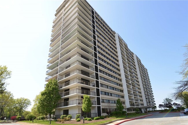 Photo - 12550 Lake Ave Condo Unit 711