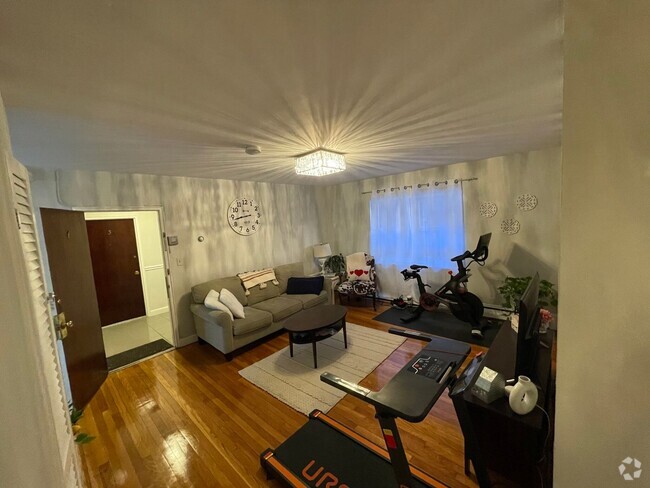 Building Photo - Great 2 Bed for Students Rental