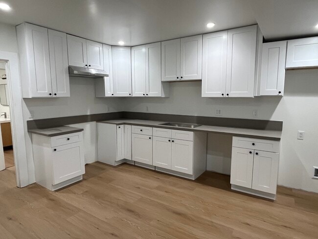 Photo - 2709 N Arrowhead Ave