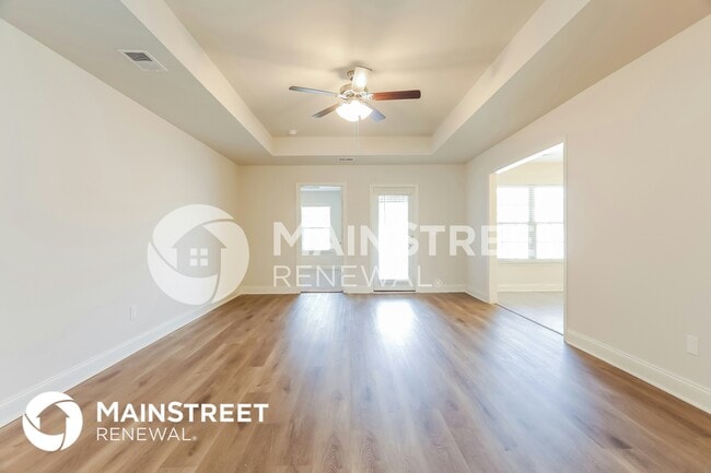 Photo - 324 Black Crk Trl