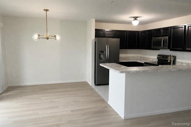 Photo - 51843 E Pointe Ln