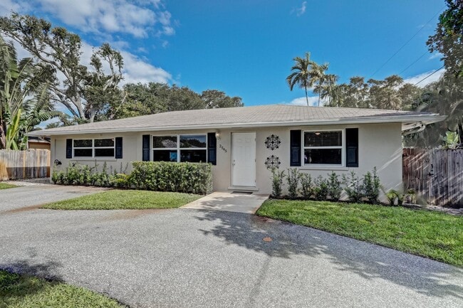 Photo - 2545 Venice Dr