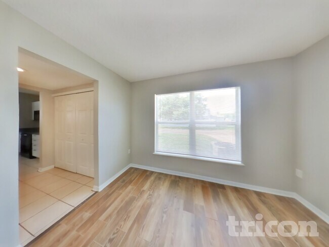 2101 Ardencroft Dr