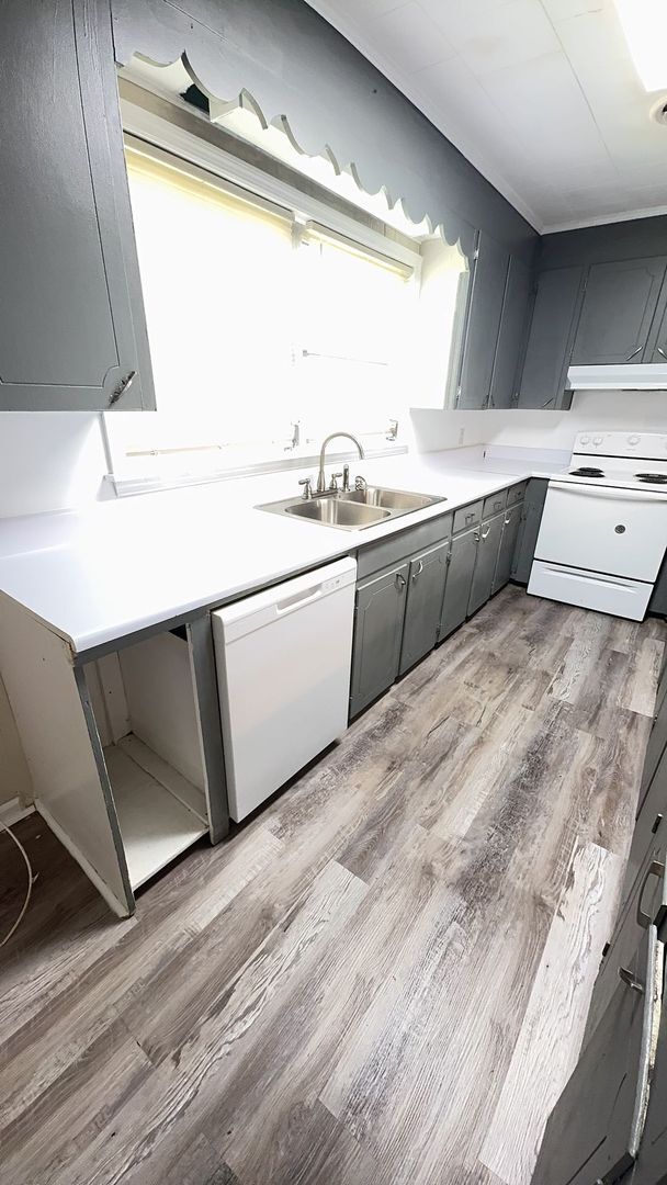 Photo - 104 Glenn St