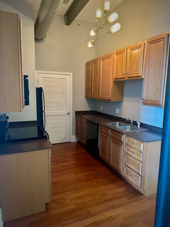 Photo - 140 E Glenwood Ave Unidad 211