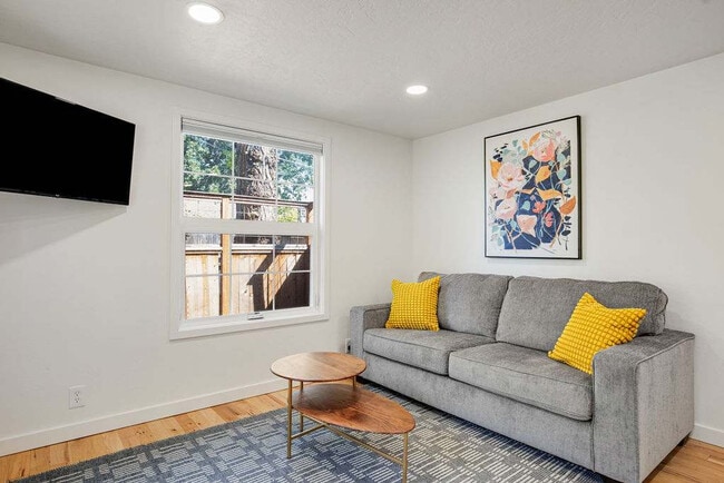 Photo - 820 N 25th St Unidad ID1324051P