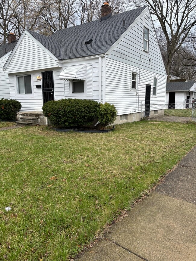 Building Photo - 19449 W Chicago