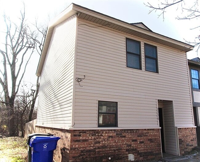 Building Photo - 2336 Heatherfield Ln