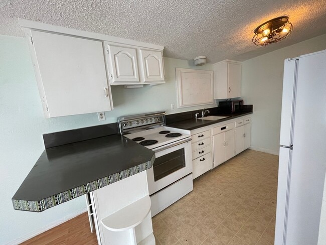 Photo - ALLS377 Unit 381