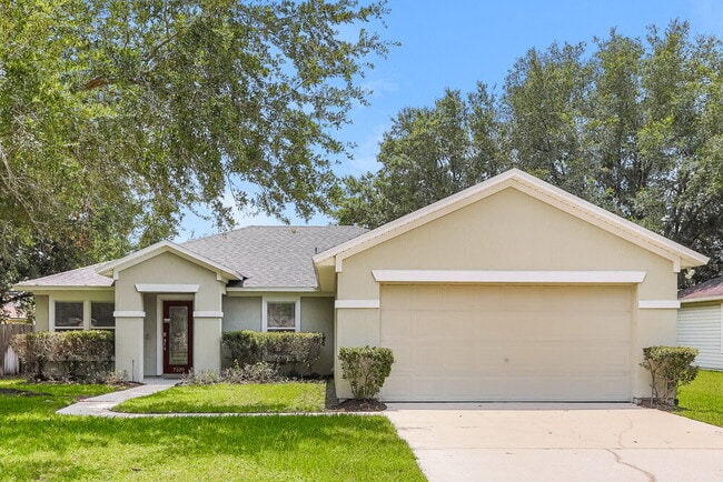 Photo - 7109 Beekman Lake Dr House