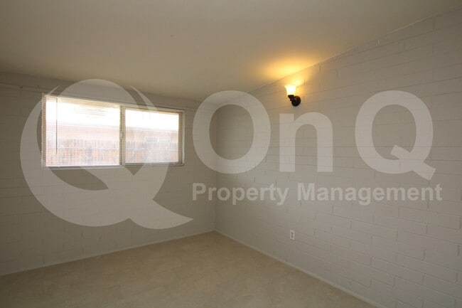 Photo - 3207 N 67th Pl