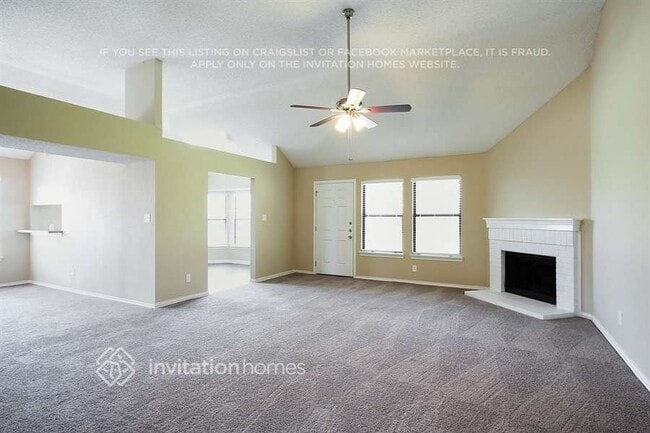 Photo - 4800 Hollow Tree Dr
