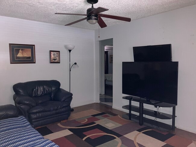 Photo - 524 Camino Ct Unit CaminoCt