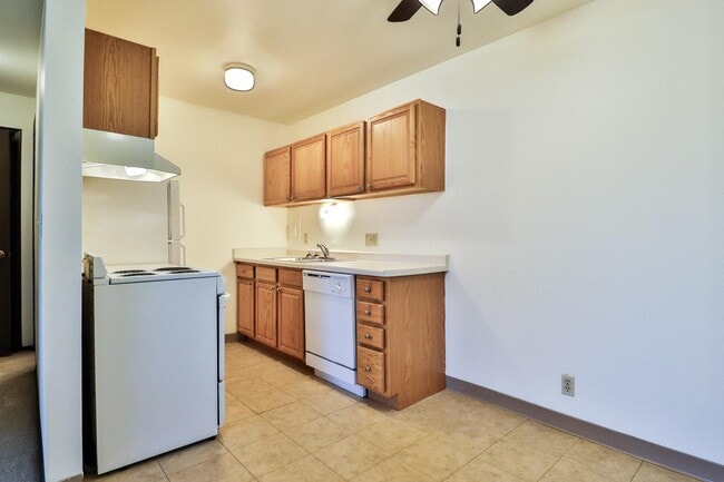 Photo - Varsity Square Apartments