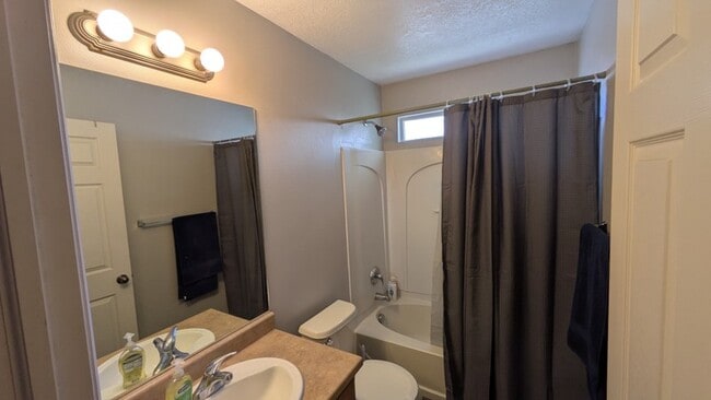 Photo - 2935 N 1410 W