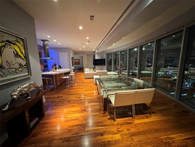 Photo - 1600 Post Oak Blvd