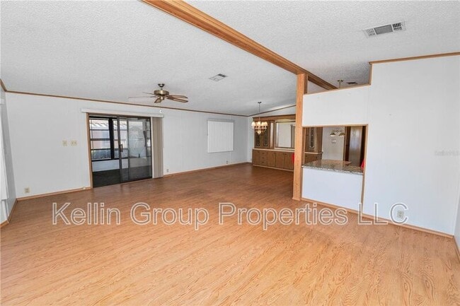 1706 Fox Hill Dr