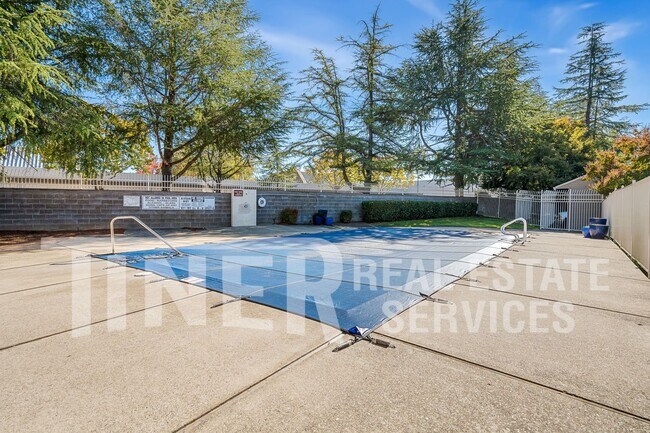 Photo - 11150 Trinity River Dr Unidad #150