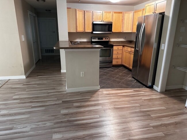 Photo - Spacious 2 bed 1 bathroom Condominium Unit 104