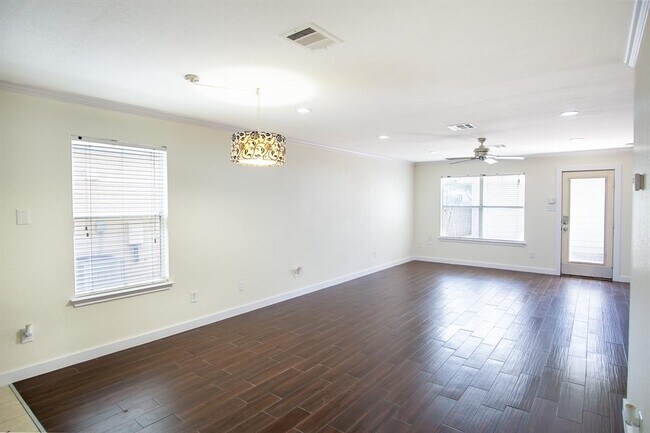 9312 Rowlands Sayle Rd