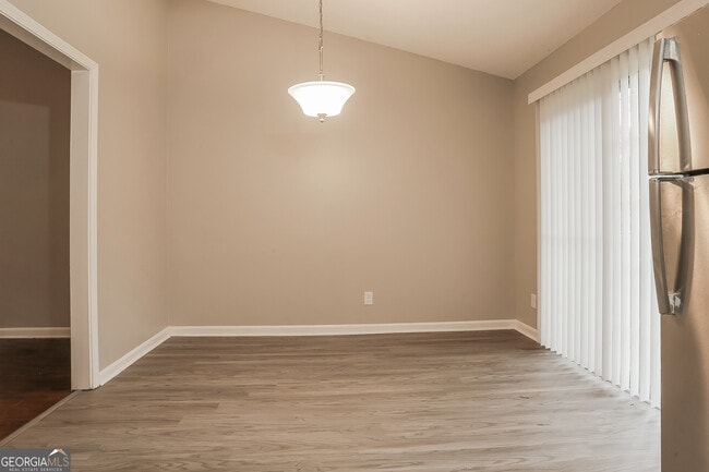 Photo - 2453 Crestdale Cir SE