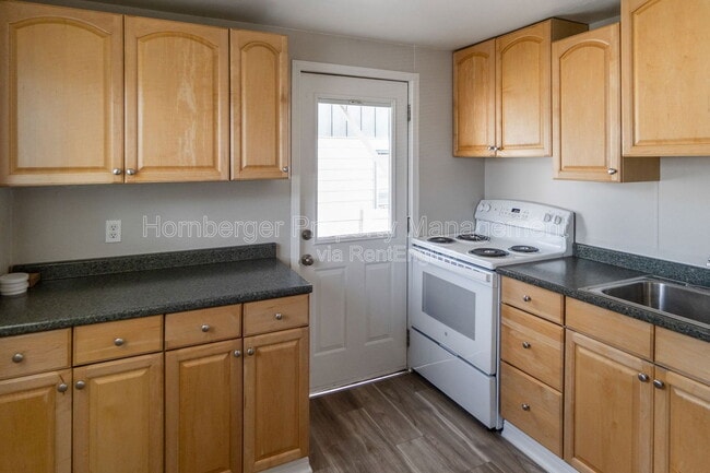 Photo - 2811 W Wabash Ave