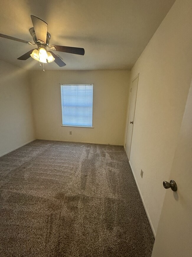 Photo - 13906 Buckingham Dr