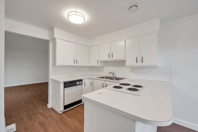 Photo - Newly Remodeled 2 Bed 1 Bath Duplex in West Valley