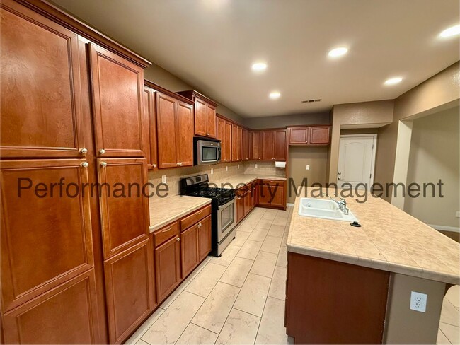 Photo - Stunning 4 Bed/3 Bath SW Bakersfield Home w/ Solar, RBP & $0 Deposit Option