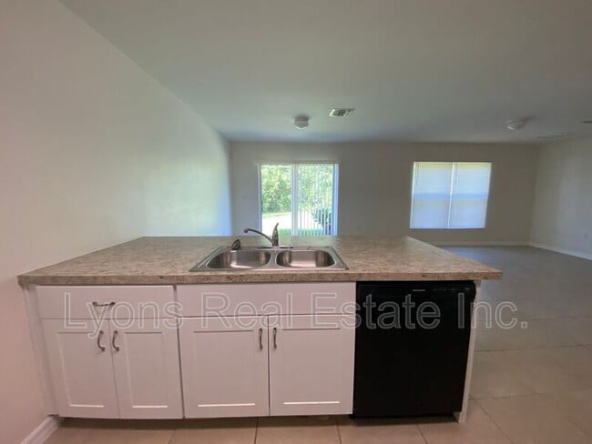 Photo - 5521 Gillot Blvd
