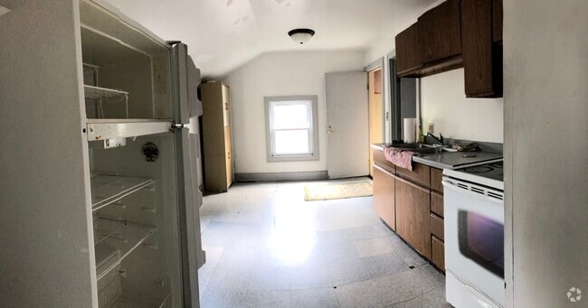 Building Photo - 1527 N Jackson St Unit Maison de Van Gogh - up3 Rental
