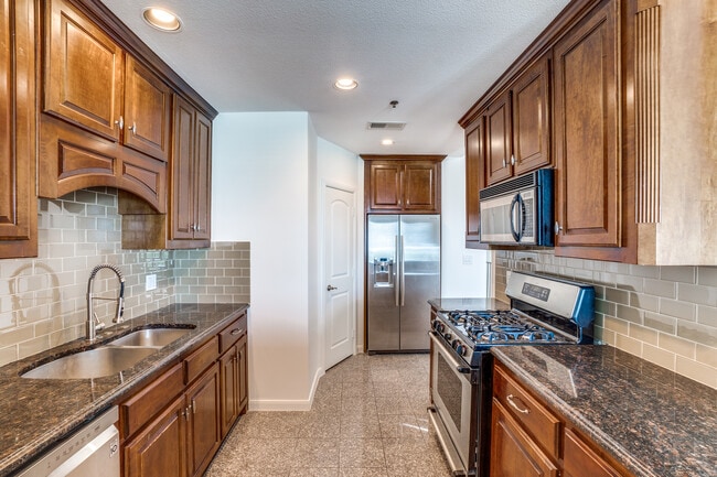 Photo - 4611 Travis St Unit 1401-A